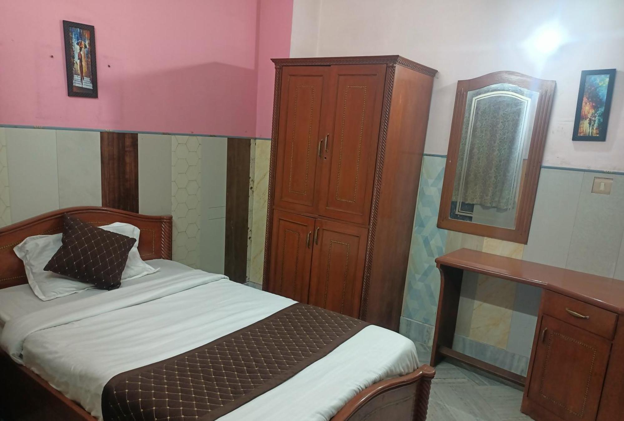 Hotel Riz พาราณสี ภายนอก รูปภาพ